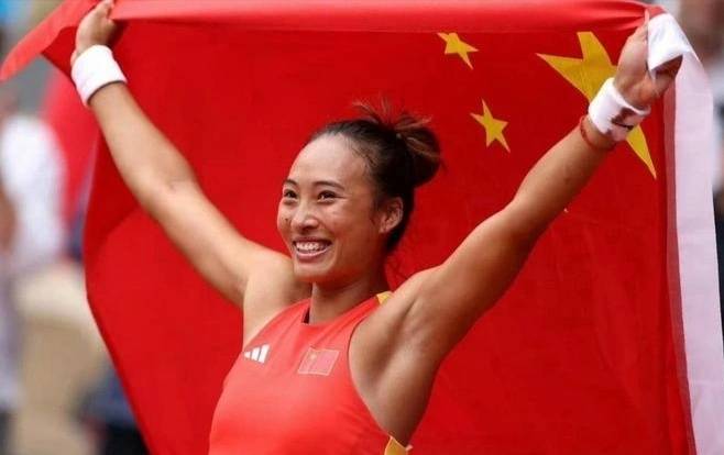 九游体育-关于郑钦文完成右肘手术：晒病床照退出华盛顿站力争百分百状态回归的信息
