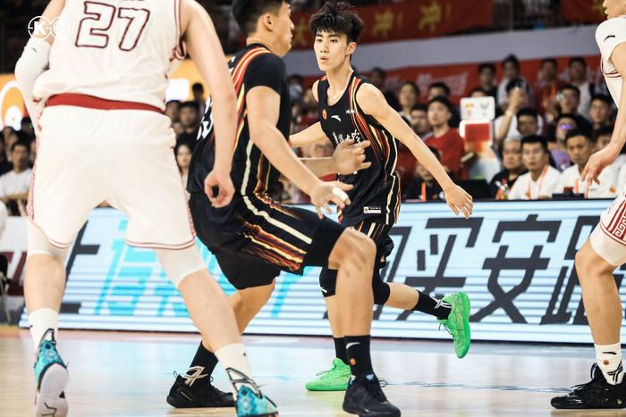 CUBAL5冠王！北大30分狂胜华侨时隔6年夺冠